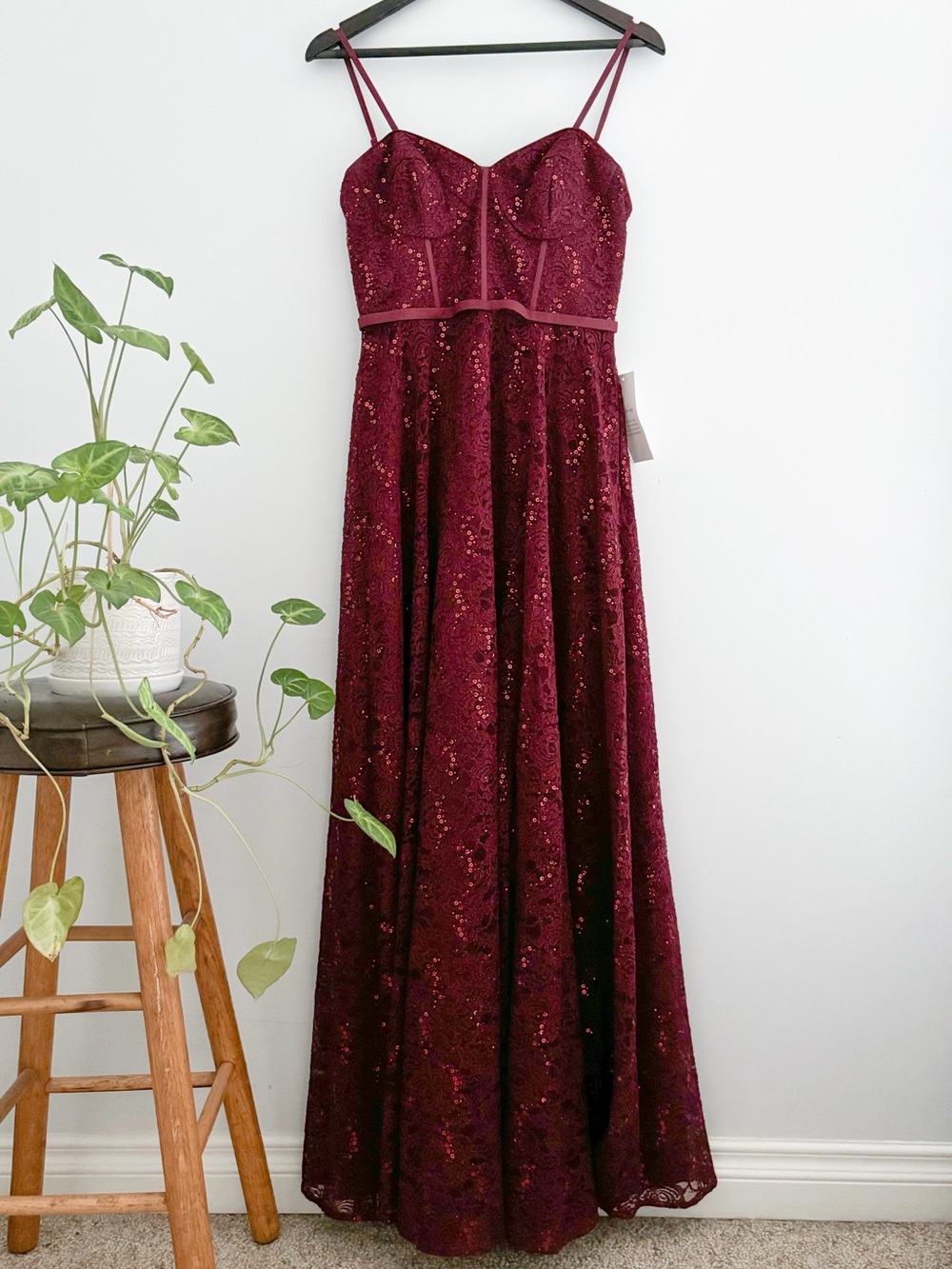 Jules & Cleo sparkle lace evening gown - Picture 4 of 14